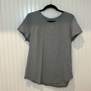 Lululemon crew neck T-shirt